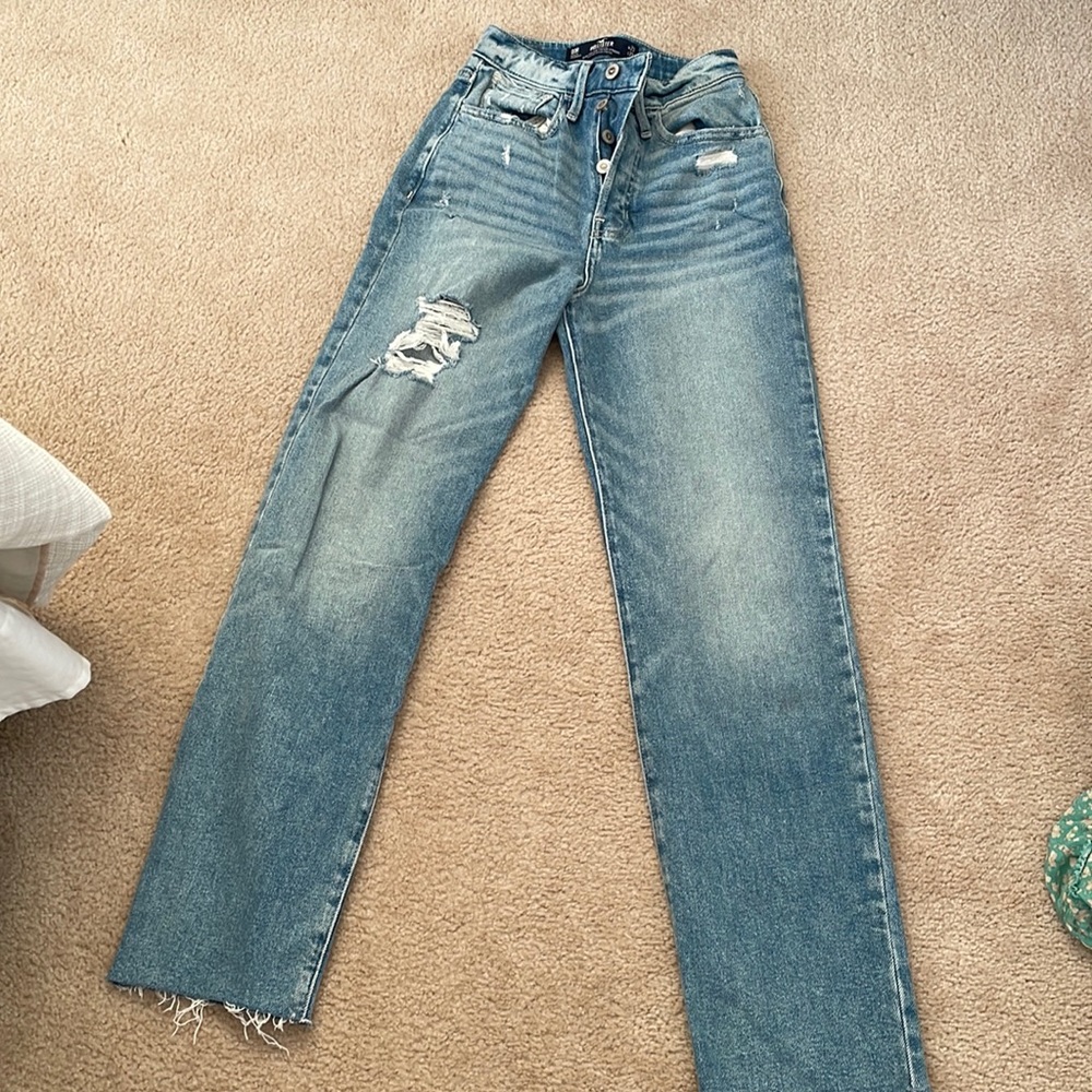 Hollister Ultra High-Rise Vintage Straight Jeans 00R